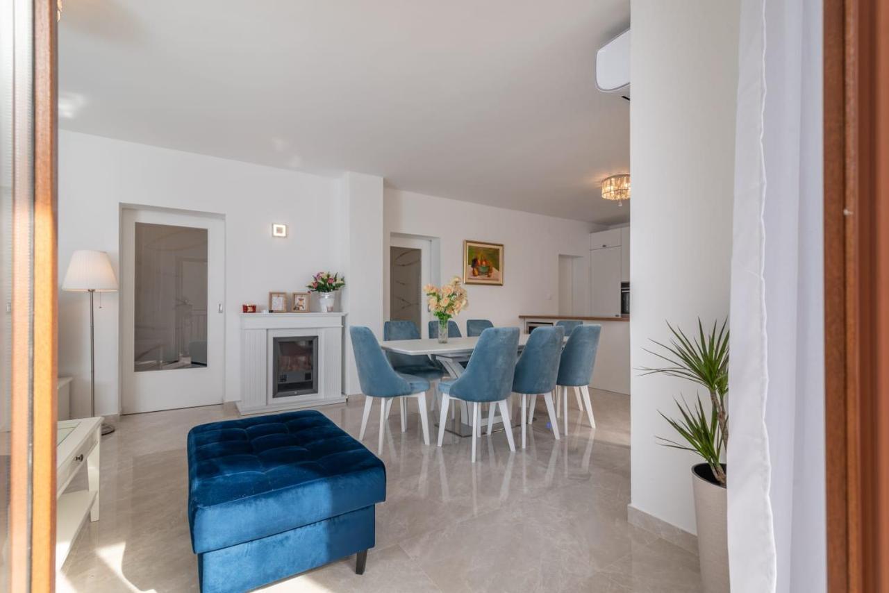 Oleandar Apartment Trogir Exterior foto